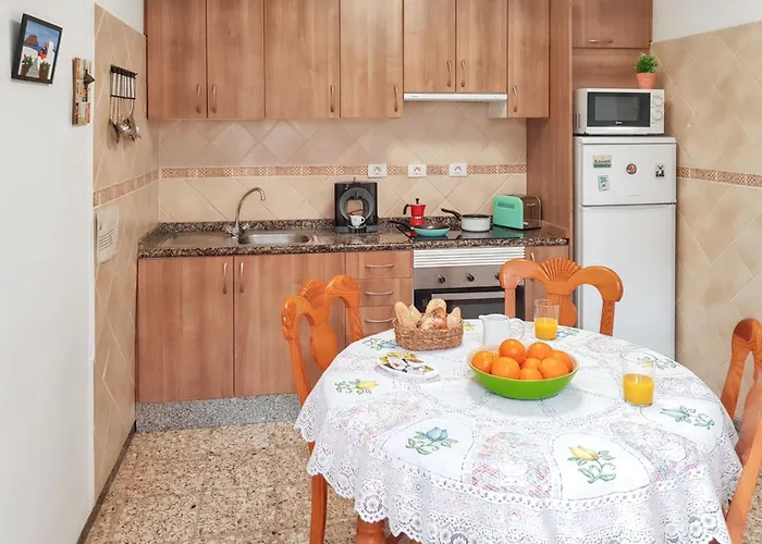 Cozy House In + Terrace Hébergement de vacances *